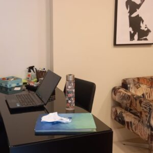 Ambiente do consultório com poltrona